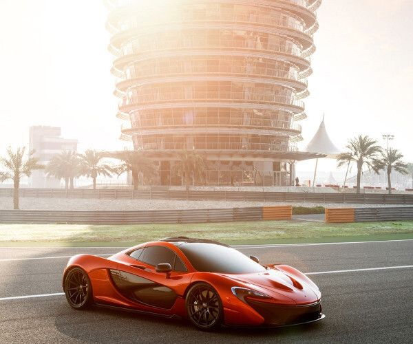 Der McLaren P1: der Supersportwagen mit Hybridantrieb und einer Systemleistung knapp 675 kW und 900 Nm Drehmoment (McLaren Automotive Limited)