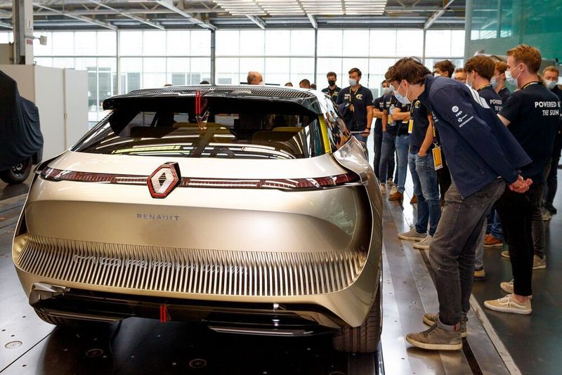 Das Stella Vita: ein mit Photovoltaik-Paneelen bestücktes vollelektrisches Experimentalfahrzeug.  (Renault)
