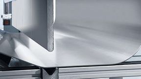 Synchro-Form-Abkantpressen von LVD ermöglichen das präzise und wiederholgenaue Biegen. (Tom Lesaffer)