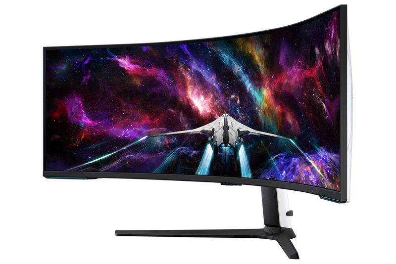 Das schwenkbare sowie in der Höhe und der Neigung verstellbare Dual-UHD-Panel ist mit 1000R gekrümmt und soll so den Gamer regelrecht in das Spiel hineinziehen.  (Bild: Samsung)