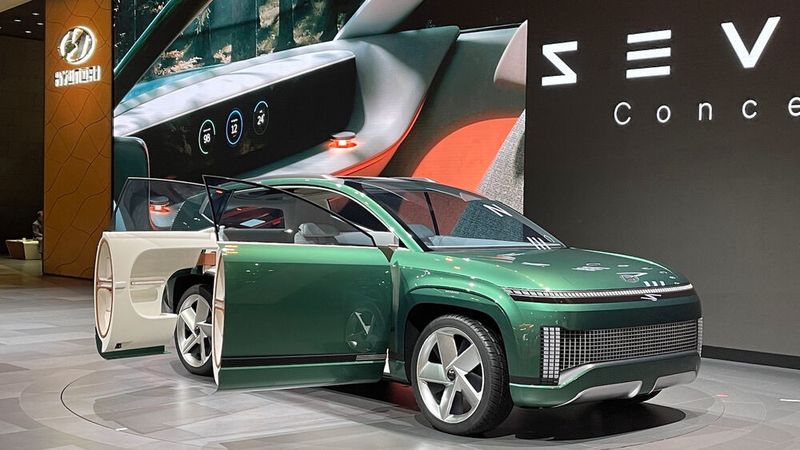 Einen Premiumanspruch formuliert auch Hyundai auf der Messe. (Grundhoff/pressinform)