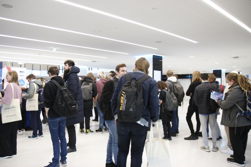 Für dieses Jahr hat die LAB-SUPPLY Pause. Aber schon im März 2023 geht es weiter, am 8.3. in Frankfurt am Main.      Mehr Infos zu den kommenden LAB-SUPPLY-Messen finden Sie auf www.lab-supply.info.  (LABORPRAXIS, Ottleben)