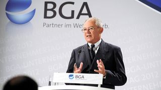 «Die Stärke einer Wirtschaft zeigt sich nicht in einer schwachen, sondern in einer harten und starken Währung.» Anton F. Börner, BGA-Präsident (copyright by anemel)