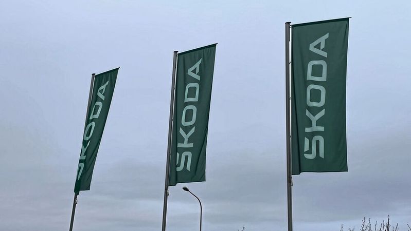 Eigentlich könnte die Stimmung bei Skoda gut sein, die Verkäufe gingen 2023 deutlich nach oben. Der Erfolg fällt nun einigen Händlern auf die Füße.(Bild:  Grimm – VCG)