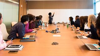 Meetings müssen nicht immer unproduktiv und langweilig sein. (Pexels)