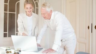 honeyandpearls-carinaweihgold-drvolkherzaehres-3-2 (Quelle: Honey and Pearls)