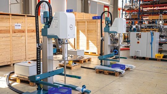 Las cadenas portacables de Igus garantizan un tendido seguro de los cables en las instalaciones de VMA-Getzmann.(Imagen: igus GmbH)