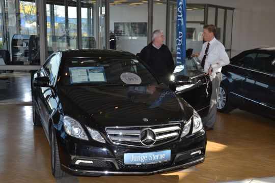 Individuelle Fahrzeugauslieferung bei Lueg. (Archiv: Vogel Business Media)