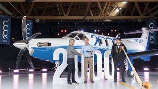 Im Rahmen einer gros­sen Zeremonie übergab Pilatus den 2000. PC-12 an den langjährigen US-Kunden Planesense. (Bild: Pilatus Aircraft Ltd)
