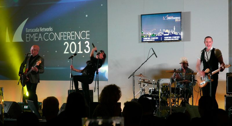 Die Band rockte den Saal... (Barracuda Networks)