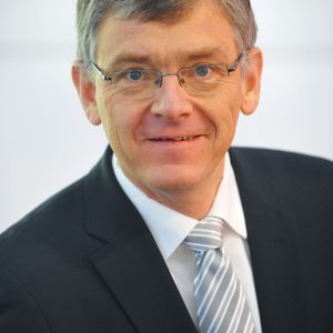 „Die neue Teamcenter-Integration öffnet uns viele Türen im Umfeld des wachsenden Marktes von PLM-Lösungen“, so Maximilian Brandl, Vorsitzender der Geschäftsführung von Eplan.