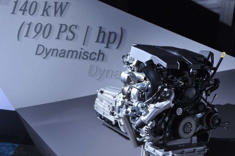 Zur Markteinführung ist die V-Klasse in drei Vierzylinder-Diesel-Variantionen zu haben. (Foto: Richter)