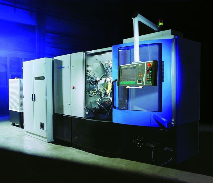 Bild 2: CNC-Mehrspindel-Drehautomat mit elektrohydraulischen Vorschubantrieben. Für diese Maschine wurden Konzepte zur Integration von Sicherheitsfunktionen entwickelt. Bild: Schütte (Archiv: Vogel Business Media)