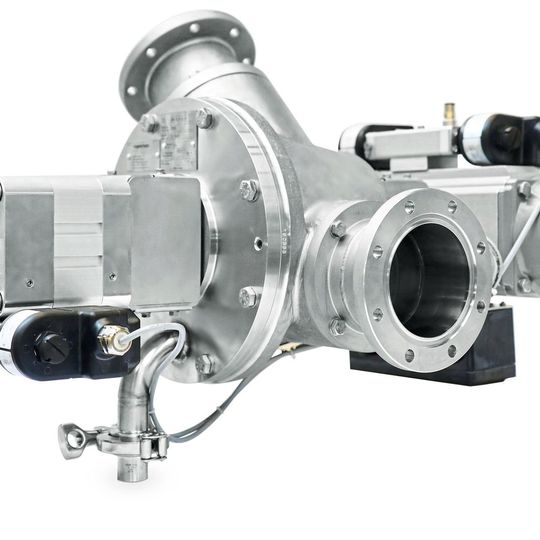 Die optimierte Coperion Edelstahlweiche WYK für CIP-Anwendungen wird höchsten Anforderungen nach Hygiene und Reinheit gerecht.(Bild:  Coperion, Weingarten)