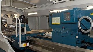 Schwerer Brummer für große Drehaufgaben bei der Romi-Jubiläumsfeier: Die Horizontaldrehmaschinen der Romi-C/H-Baureihe sind mit 840D SL Steuerungen von Siemens und Shop-Turn-Software ausgestattet. (Archiv: Vogel Business Media)