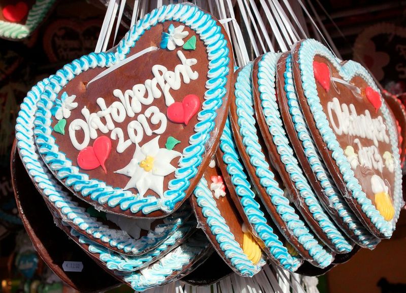 Typisches Oktoberfest-Mitbringsel: das Lebkuchenherz... (Bild: Pixabay)