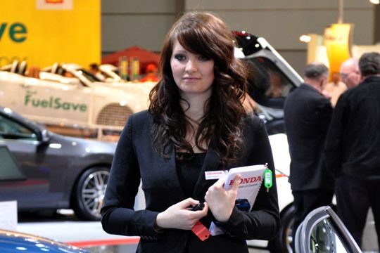 ...die die Autos erklären... (Archiv: Vogel Business Media)