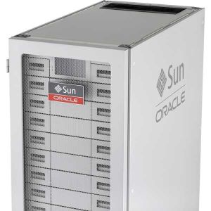 Die Archivierungs- und Datensicherungslösung ist von 30 auf bis zu 300 Slots erweiterbar und stellt in der maximalen Ausbaustufe bis zu 900 Terabyte Speicherkapazität zur Verfügung.