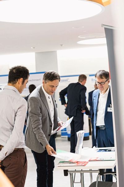 Impressionen der Fachtagung „Mehr Effizienz im Presswerk“ 2025 in Würzburg. (Bild: Stefan Bausewein)