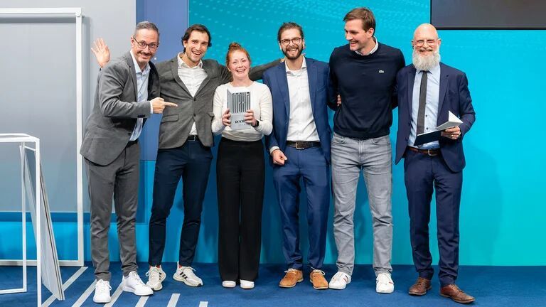 Den Rookie Award 2024 hat Oryx Medicals für die Entwicklung einer additiv gefertigte Aortenklappe erhalten. Die Entwicklung soll die Behandlung der Aortenklappenstenose revolutionieren soll. (Bild: Formnext)