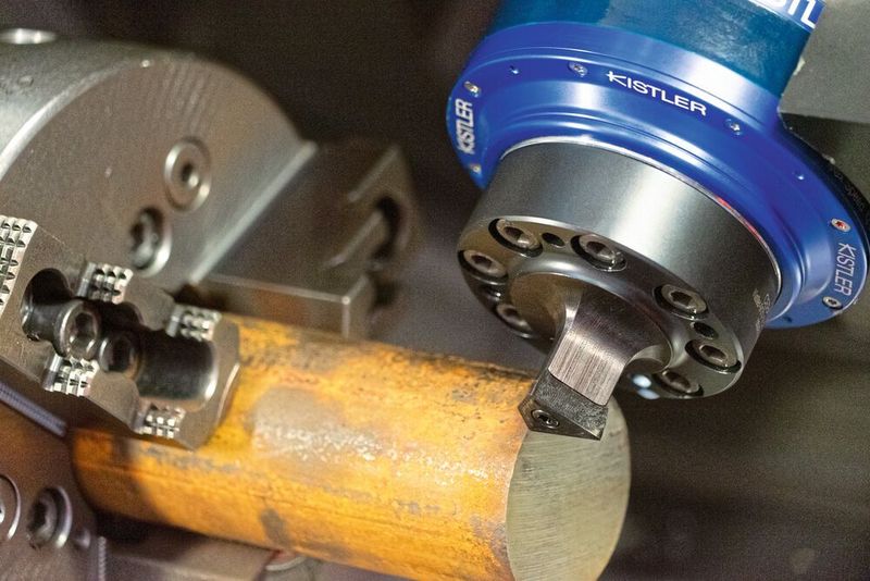 Zur Messung der Zerspankräfte kam das rotierende 4-Komponenten-Zerspankraft-Dynamometer (RCD) Typ 9171A zum Einsatz. Dank piezoelektrischer Sensorik verfügt es über eine sehr hohe Abtastrate und Sensitivität über einen extrem breiten Kraftbereich. (Kistler Gruppe)