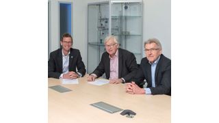 Hans Gennen, Geschäftsführer Tectrion, Dr. Hans-Nicolaus Rindfleisch, Geschäftsführer der Tüv Süd Chemie Service und Kurt Schumacher, Mitglied der Geschäftsleitung Tüv Süd Chemie Service, Plant & Equipment Integrity, freuen sich auf die zukünftige Zusammenarbeit (v.l.n.r.). (Bild: Tectrion)