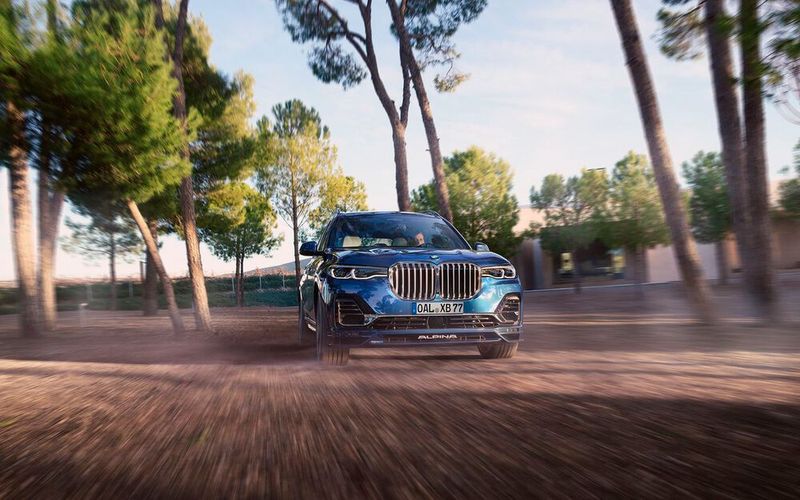 Bis zu 290 km/h soll der BMW X7 alias Alpina XB7 schnell werden. (Bild: Alpina)