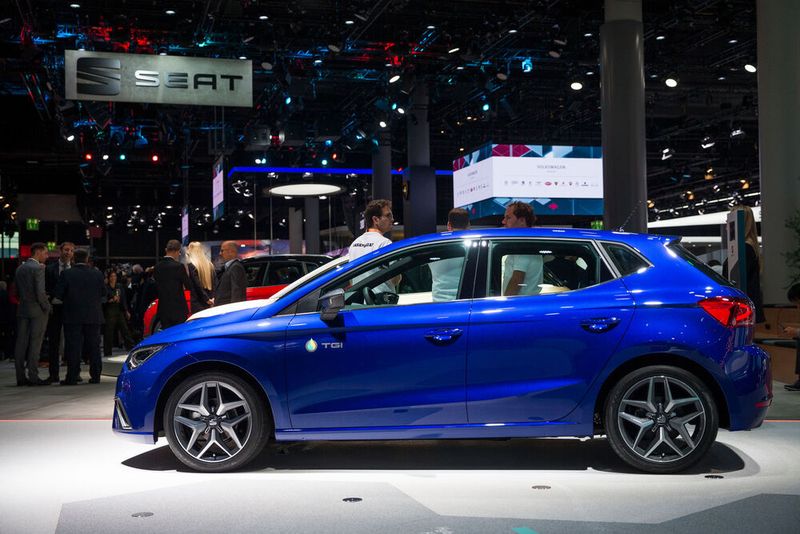 Bereits auf der IAA 2017 ging Seat in die Gas-Offensive und stellte den Ibiza TGI vor. (Grimm / »kfz-betrieb«)