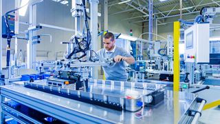 Unterschiedliche Verbände haben die Politik vor einem Kollaps der Lieferketten der deutschen Automobilindustrie gewarnt. (Bild: Akasol)