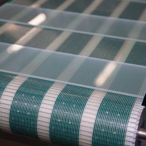 Der Habasync-Breitzahnriemen ist mit einer Breite von bis zu 600 mm verfügbar. Bislang wurden am Markt Zahnriemen nur bis zu einer Breite von maximal 500 mm angeboten.