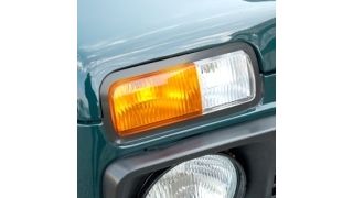 Größere Blinker vorn sind die wichtigste Designänderung beim überarbeiteten Lada Niva.  (Foto: Lada)
