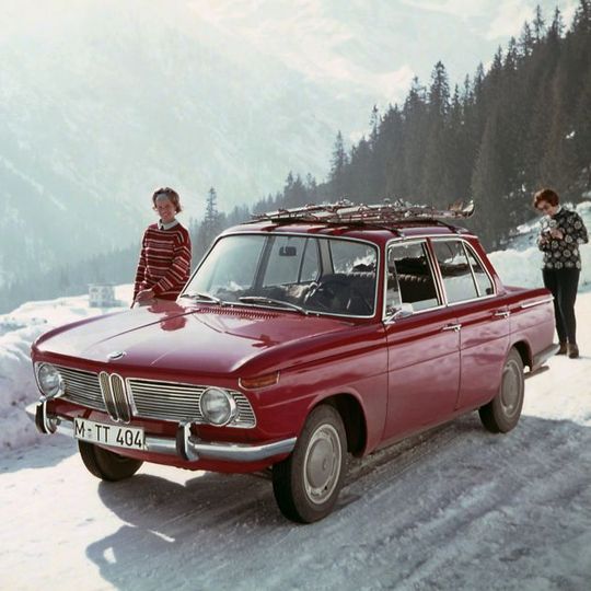 Sie retteten BMW Anfang der sechziger Jahre in finanzieller Hinsicht: die „neue Klasse“-Modelle 1500 bis 2000 tii.(Foto:  BMW)