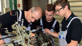Formation de décolleteur au CAAJ de Chaux-de-Fonds. (CAAJ)