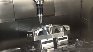 Autodesk zeigt, wie datengesteuerte Entscheidungen zu kürzeren CAM-Programmierzeiten und gleichzeitig besseren Bearbeitungsergebnissen führen. (Bild: Autodesk)