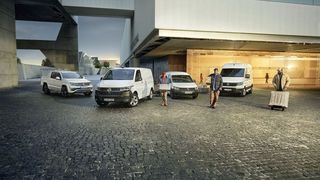 VWN verlängert die Neuwagen- und Anschlussgarantien für seine Modelle Amarok, Caddy, T6/T6.1 und Crafter um drei Monate. (VWN)