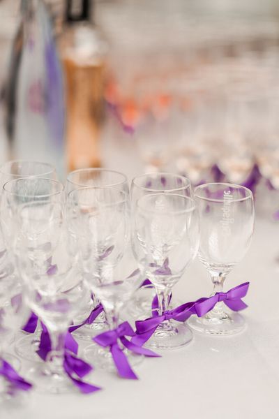 Selbst die Gläser waren in BenQ-Farben liebevoll geschmückt. (Bild: BenQ)