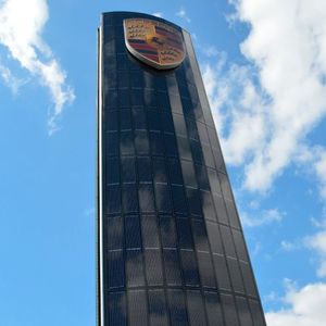 (Achter / »kfz-betrieb«)