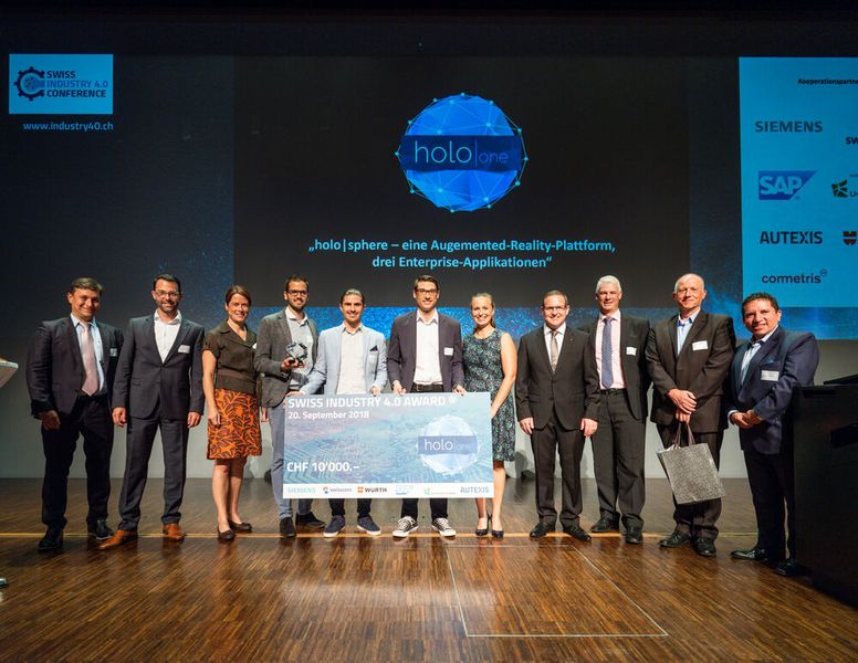 Die Teilnehmer der Swiss  Industry 4.0 Conference mit den Gewinner des gleichnamigen Awards. (Eduard Meltzer Photography)