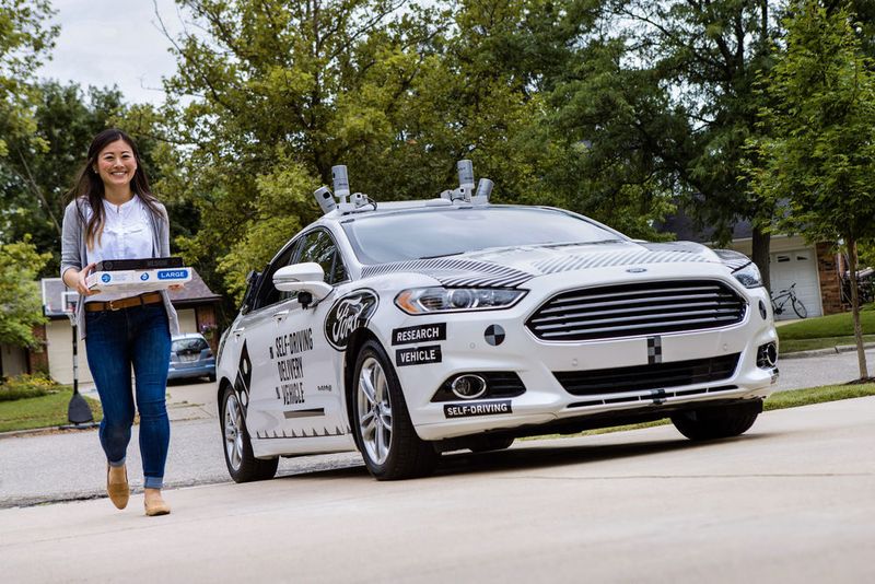 Ford und Domino's wollen so „das Leben der Menschen einfacher und komfortabler“ machen. (Ford)