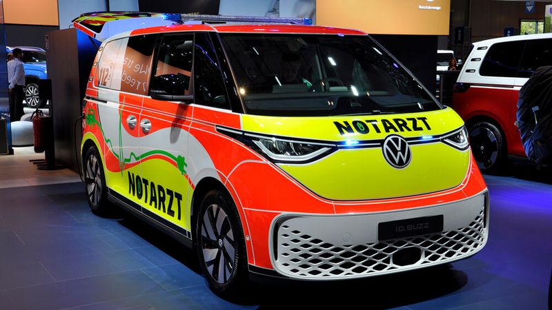 Auch als Rettungswagen macht der ID Buzz eine gute Figur. (Bild: Wehner/Vogel Communications Group)