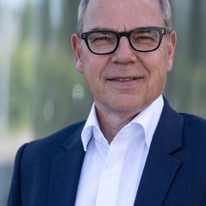 Dr. Uwe Nickel ist seit 2020 bei Proventis Partners und hat jahrzentelange Managment-Erfahrung in der Prozessindustrie.(Bild:  Christoph Studinka)