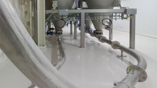 Ein PTAD-PHF-Doppelsender für die schonende Propfenförderung: Durch die Anordnung zweier Sender ist eine kontinuierliche Förderung gewährleistet. (Bild: Gericke)