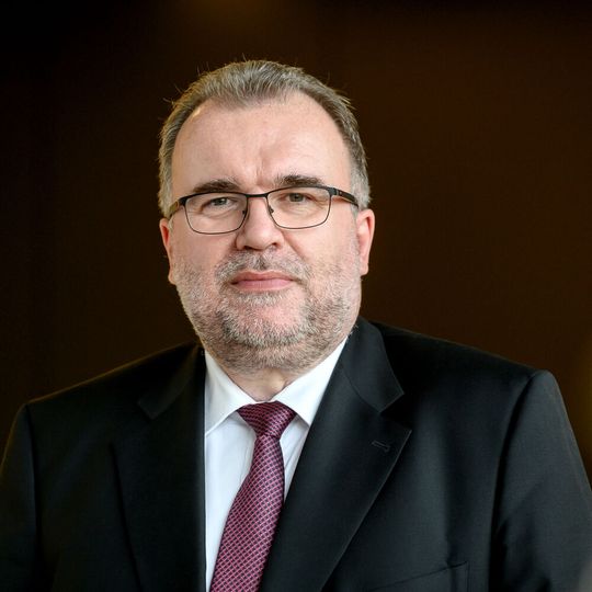 Die Mandate von Siegfried Russwurm als Vorsitzender der Voith-Aufsichtsgremien sowie als Präsident des BDI wurden verlängert. Die Mandate von Siegfried Russwurm als Vorsitzender der Voith-Aufsichtsgremien sowie als Präsident des BDI wurden verlängert.