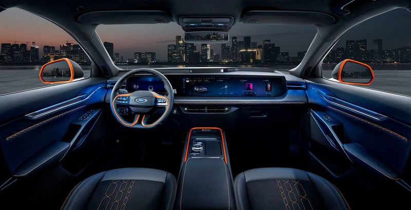 Der Ford Evos mit Smart Cabin Interieur. (Bild: Ford)
