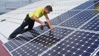 Der Diebstahl von Solarmodulen hat in den letzen Jahren europaweit teilweise exorbitante Ausmaße angenommen. Bild: Arnold Umformtechnik (Archiv: Vogel Business Media)