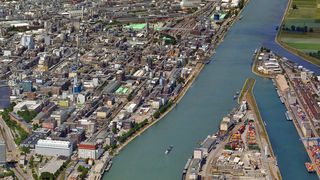 Ende Oktober wurde in Lampertheim eine neue Kraft-Wärme-Kopplungsanlage in Betieb genommen. Unser Bild zeigt eine Luftaufnahme des BASF Stammwerks in Ludwigshafen. (Bild: BASF SE / Nürnberg Luftbild, Hajo Dietz)