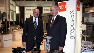 Im Bild Michel Minikus (li., Gebietsverkaufsleiter Schweiz) und J.O. Maier (Geschäftsführer). Für J.O. Maier ist es wichtig, dass die ruhigeren Zeiten genutzt werden, um Innovationen voranzutreiben.  (Bild: Böhm)