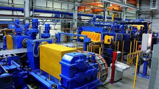 Die Warmbandtafelanlage der Salzgitter Flachstahl GmbH ist für eine maximale Erzeugung von 240 000 t Tafeln pro Jahr ausgelegt. Bild: Salzgitter (Archiv: Vogel Business Media)