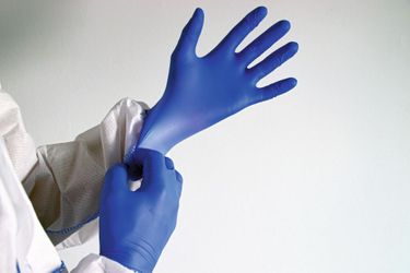 10 Tipps für den sicheren Laborhandschuh-Gebrauch
Handschuhe sind der unsichtbare Held des Labors, denn sie schützen nicht nur die Personen, sondern auch die Proben. Die richtige Handschuhwahl im Labor steigert Sicherheit, Produktivität und Forschungsqualität. Wer diese Grundregeln befolgt, senkt das Verletzungsrisiko erheblich und verbessert Laborprozesse. Anlässlich des 10-Jahres Jubiläums seiner Starguard-Handschuhmarke präsentiert Starlab einen Leitfaden zur optimalen Auswahl von Einweg-Laborhandschuhen.
 (Bild: frei lizenziert)