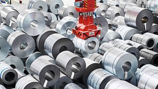 Stahlo hat seit letztem Jahr den digitalen Materialpass für Stahlcoils im Einsatz. Dieser kann in maschinenlesbarer Form sämtliche Daten zum Produkt enthalten, wie beispielsweise Werte für die chemische Analyse, die mechanischen Eigenschaften und auch spezifische Emissionsdaten. (Bild: Stahlo)